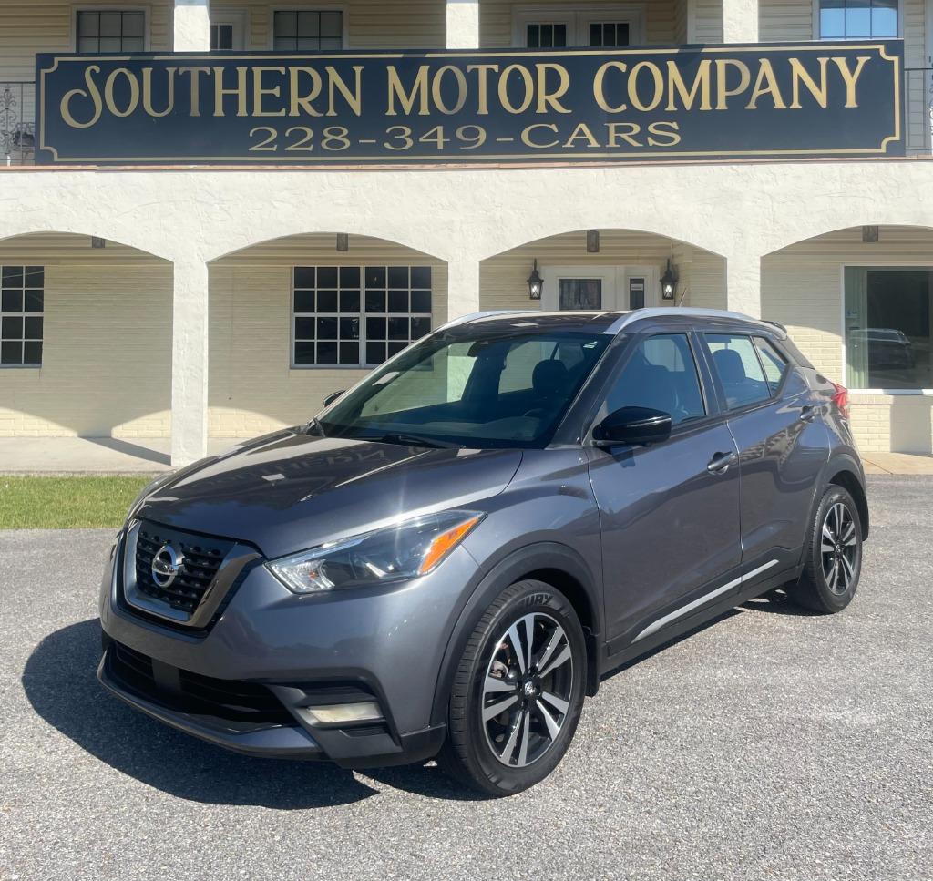 2020 Nissan Kicks SR
