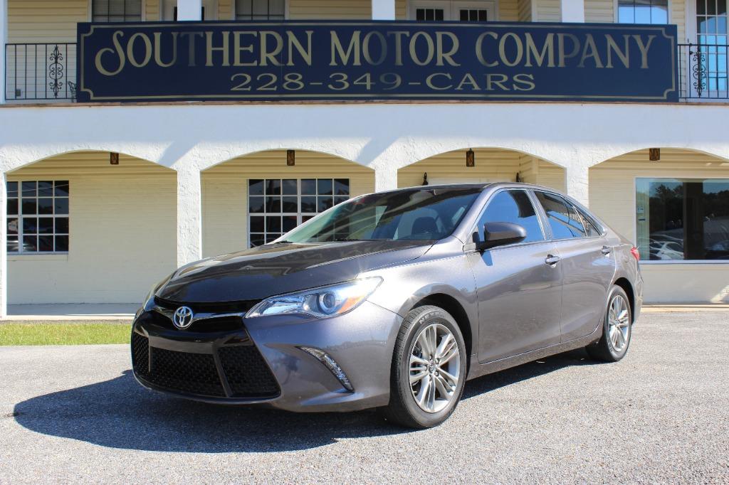 2017 Toyota Camry SE